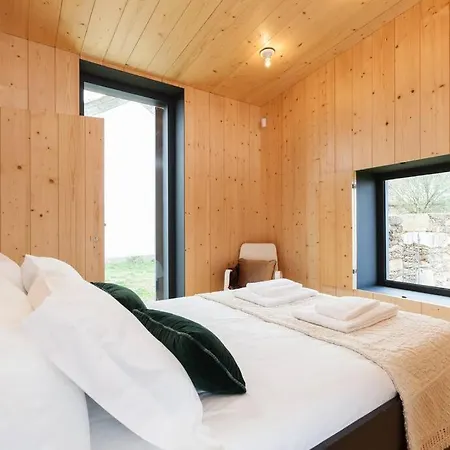 Quarteis De Santa Justa Cerquido