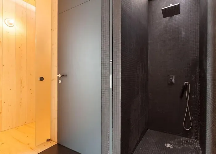 Quarteis De Santa Justa Nyaraló *