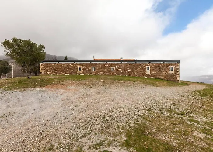 Quarteis De Santa Justa * Cerquido