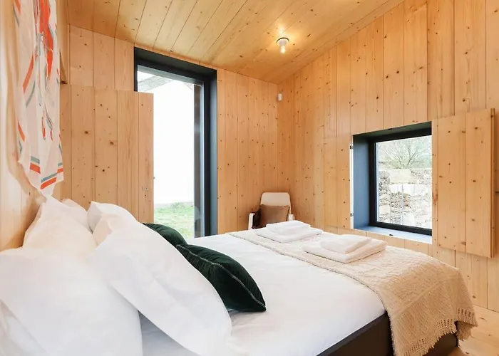 Quarteis De Santa Justa Cerquido