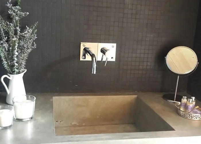 Quarteis De Santa Justa Cerquido